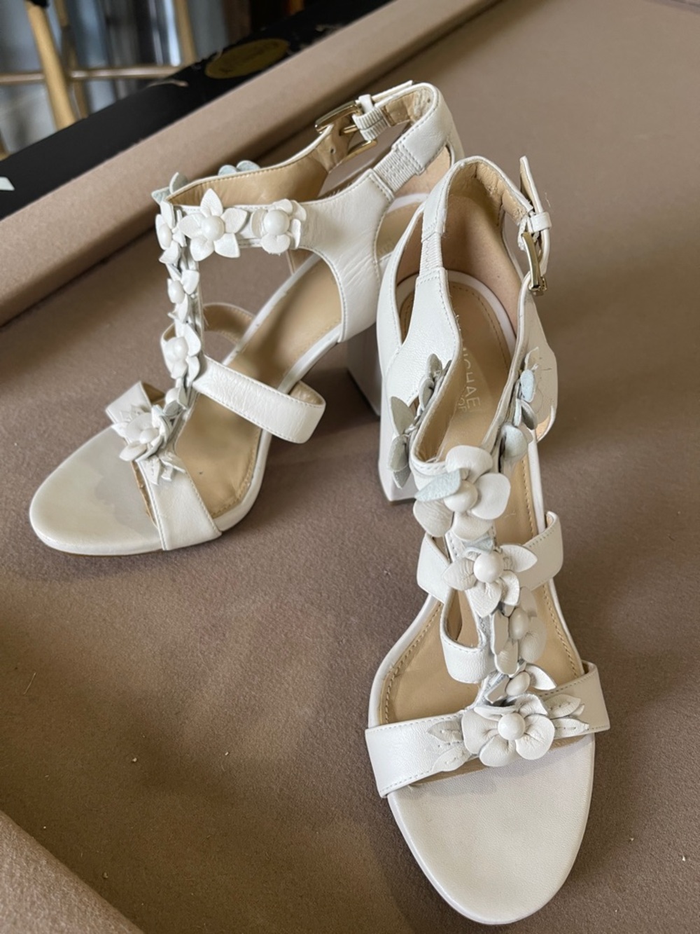 Michael Kors Cream Floral T-Strap Block Heel Sandals Size 8.5